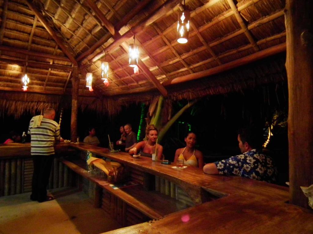 Cooper'S Beach Resort Lucbuan Luaran gambar