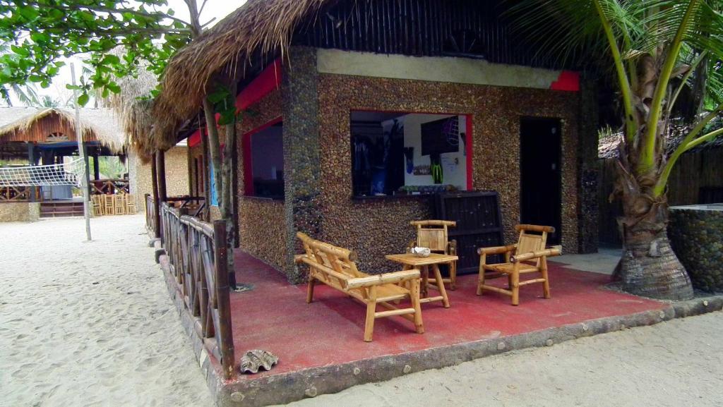 Cooper'S Beach Resort Lucbuan Luaran gambar