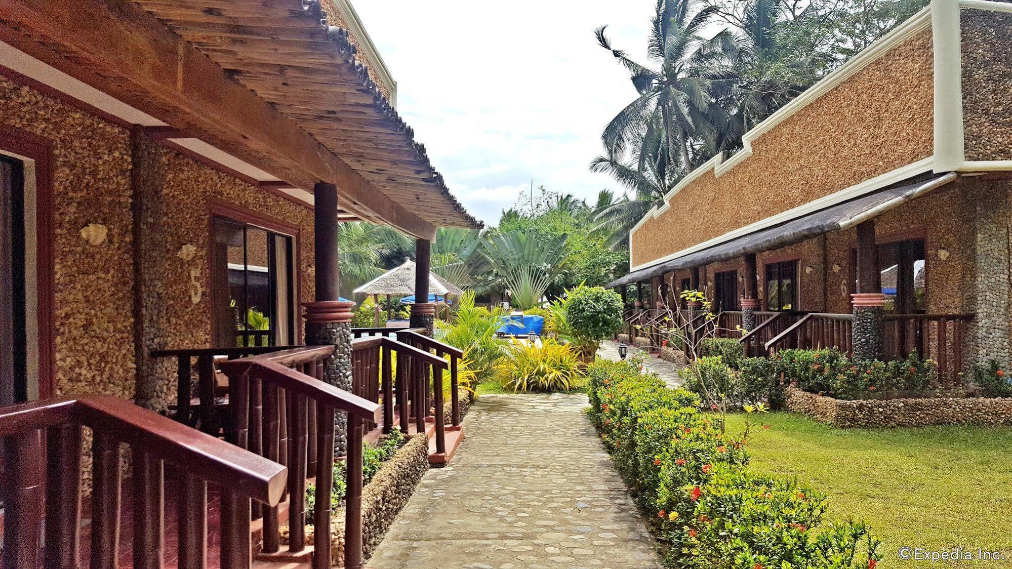 Cooper'S Beach Resort Lucbuan Luaran gambar