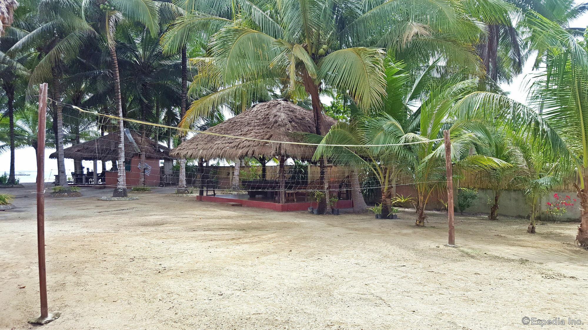 Cooper'S Beach Resort Lucbuan Luaran gambar