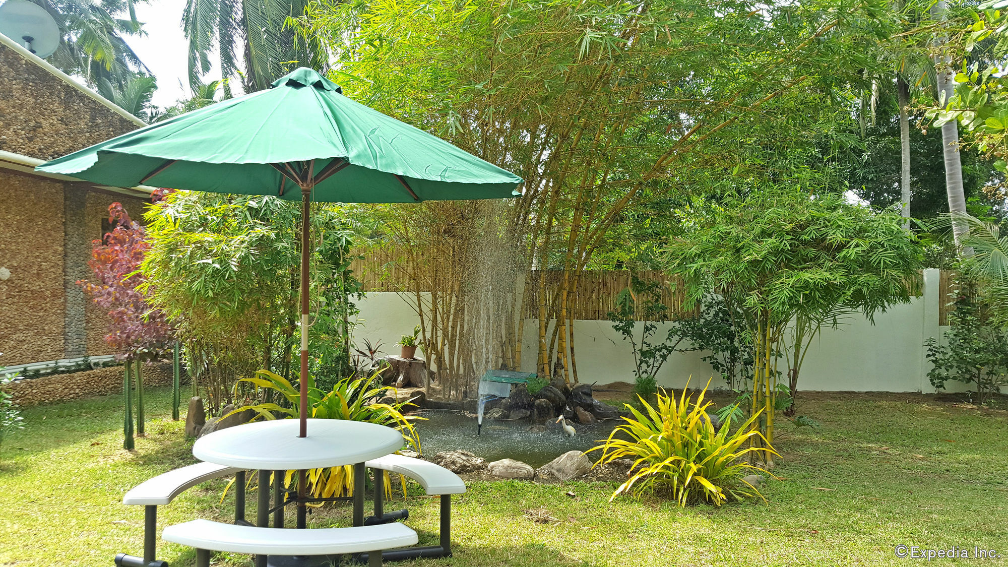 Cooper'S Beach Resort Lucbuan Luaran gambar